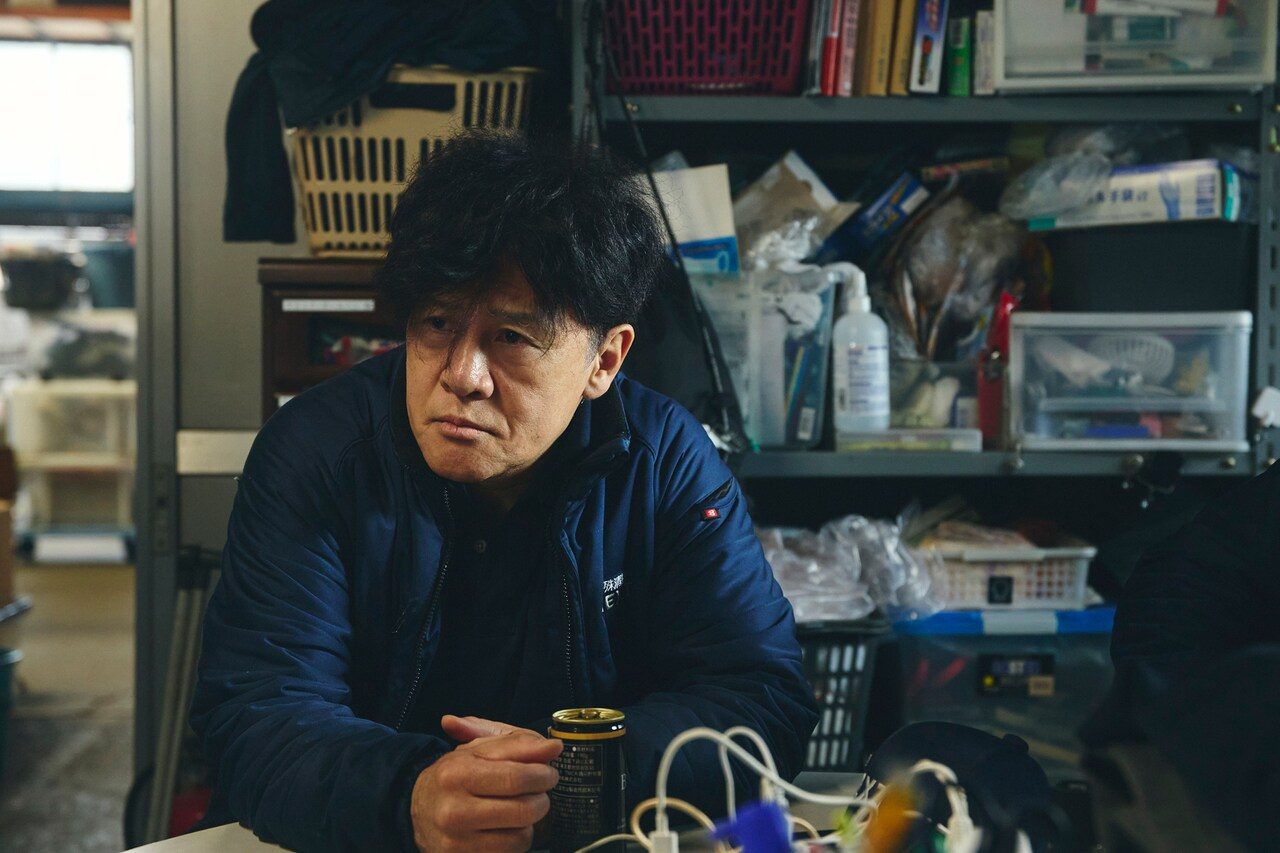 「神のクイズ」で元暴力団員の男・吉沢啓介を演じる橋本じゅんの場面写真