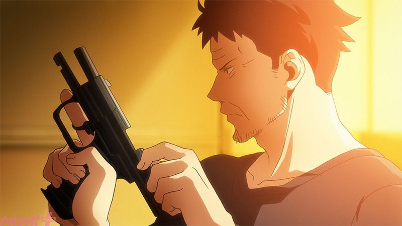 ティザーPVで拳銃を扱う男性の場面カット