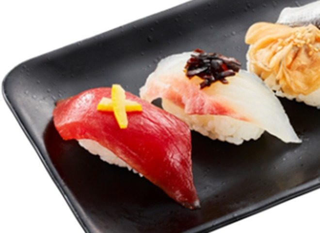柚子をのせた上赤身漬けと刻み昆布をのせた活〆真鯛