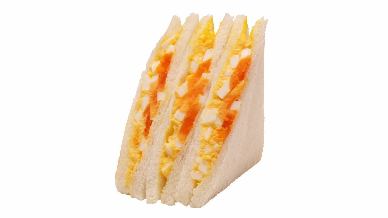 ローソンストア100 トリプルたまごサンド 3組入り 税込289円