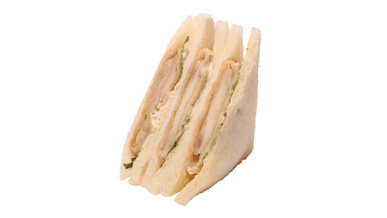 ローソンストア100 トリプルタルタルチキン南蛮サンド 3組入り 税込322円