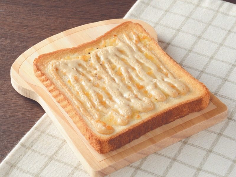 ローソン得パン 素朴な醤油マヨチーズトースト 119円 チーズに醤油マヨをのせて焼いたトースト