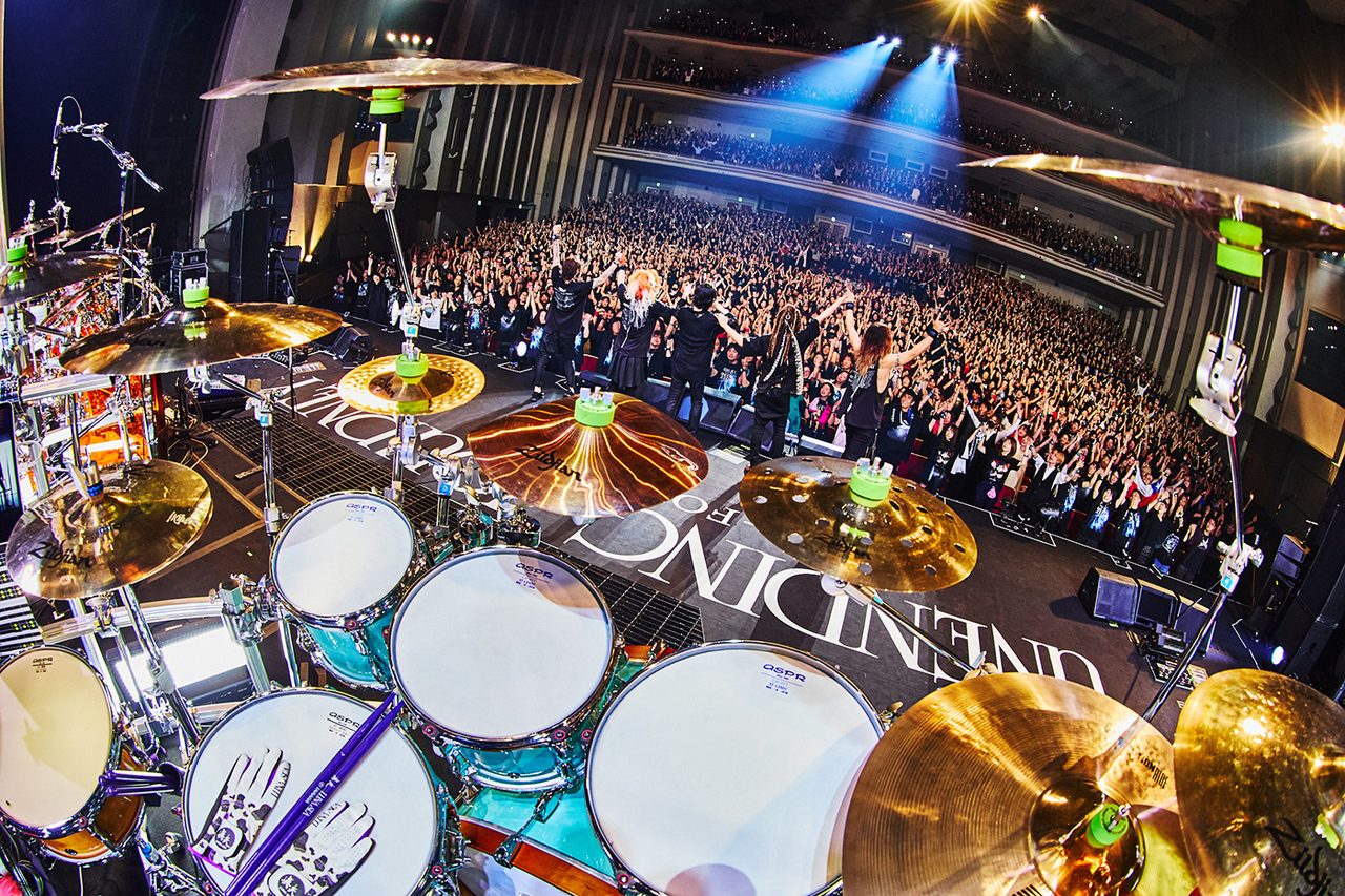LUNA SEA ツアーファイナルの会場 客席とステージ