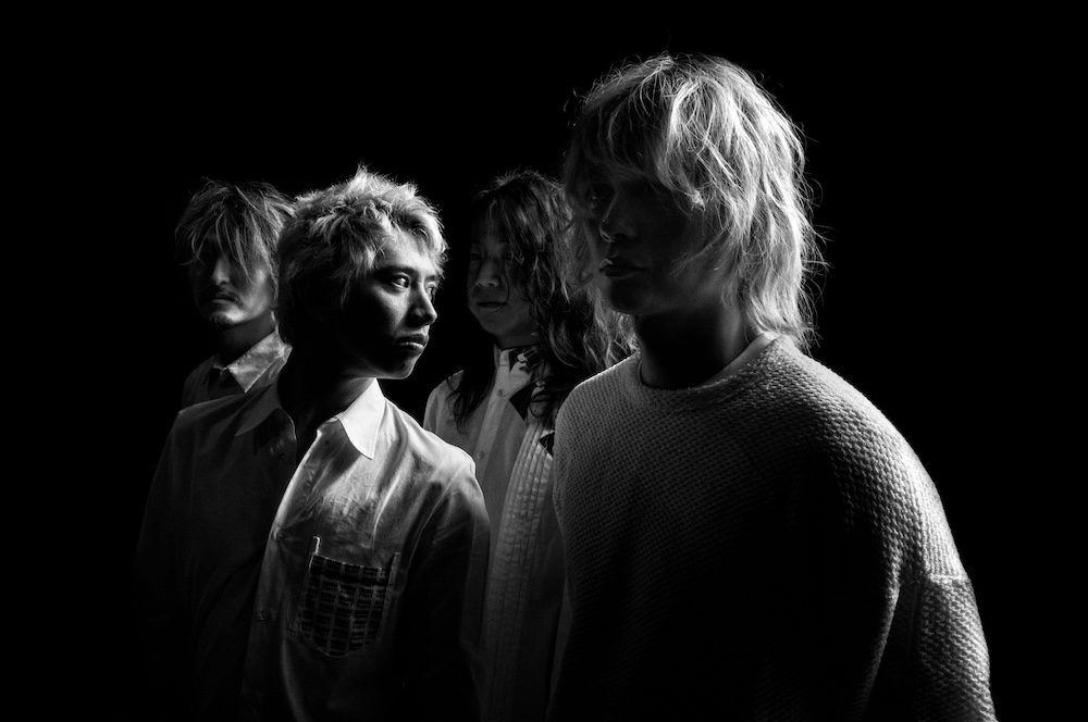 ONE OK ROCK アーティスト写真 モノクロ