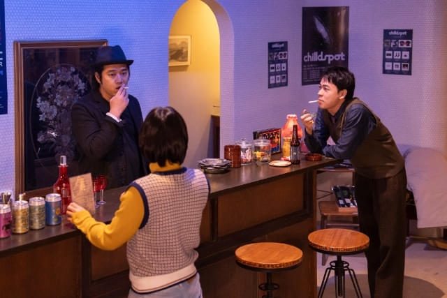 映画『男ともだち』場面写真 ライブハウスのカウンター周辺
