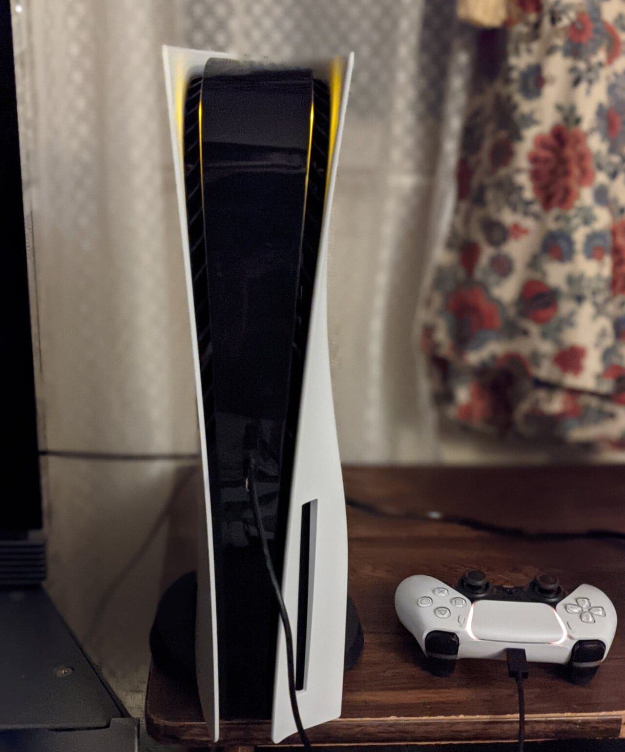 PS5本体とDualSenseワイヤレスコントローラー PSNファミリー管理の被害報告を解説