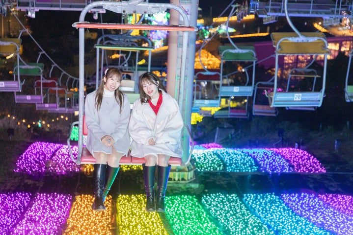 さがみ湖イルミリオンの虹のリフトから見る光の絨毯