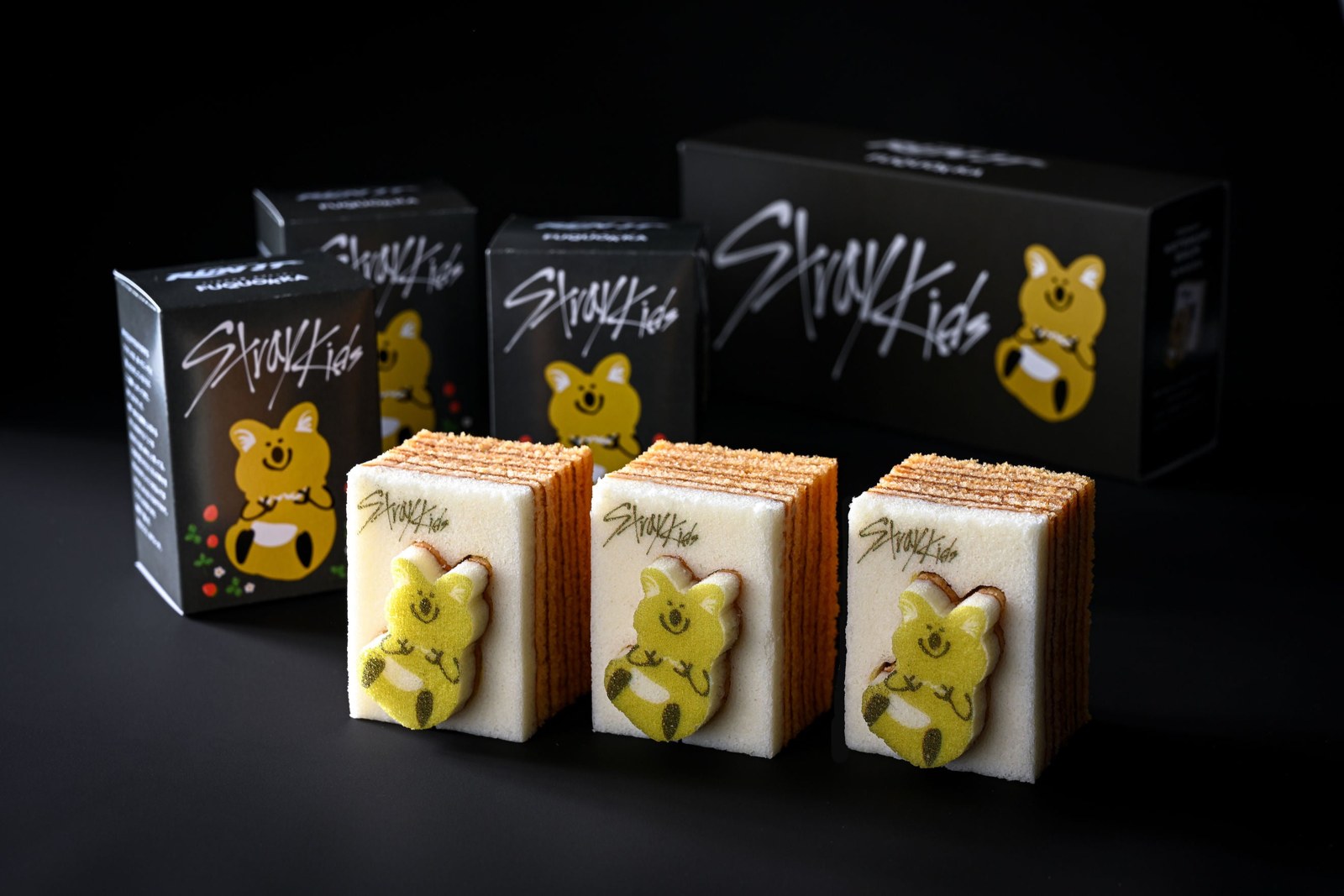 Stray Kids×FUQUOKKA かたぬきバウムあまおう3個セットの商品写真