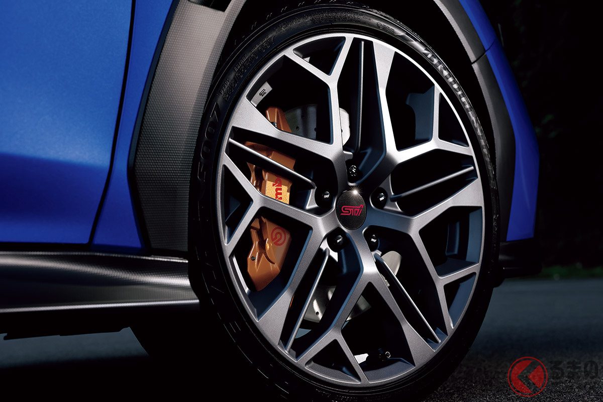 WRX STI Sport♯の専用ホイールとブレーキキャリパー