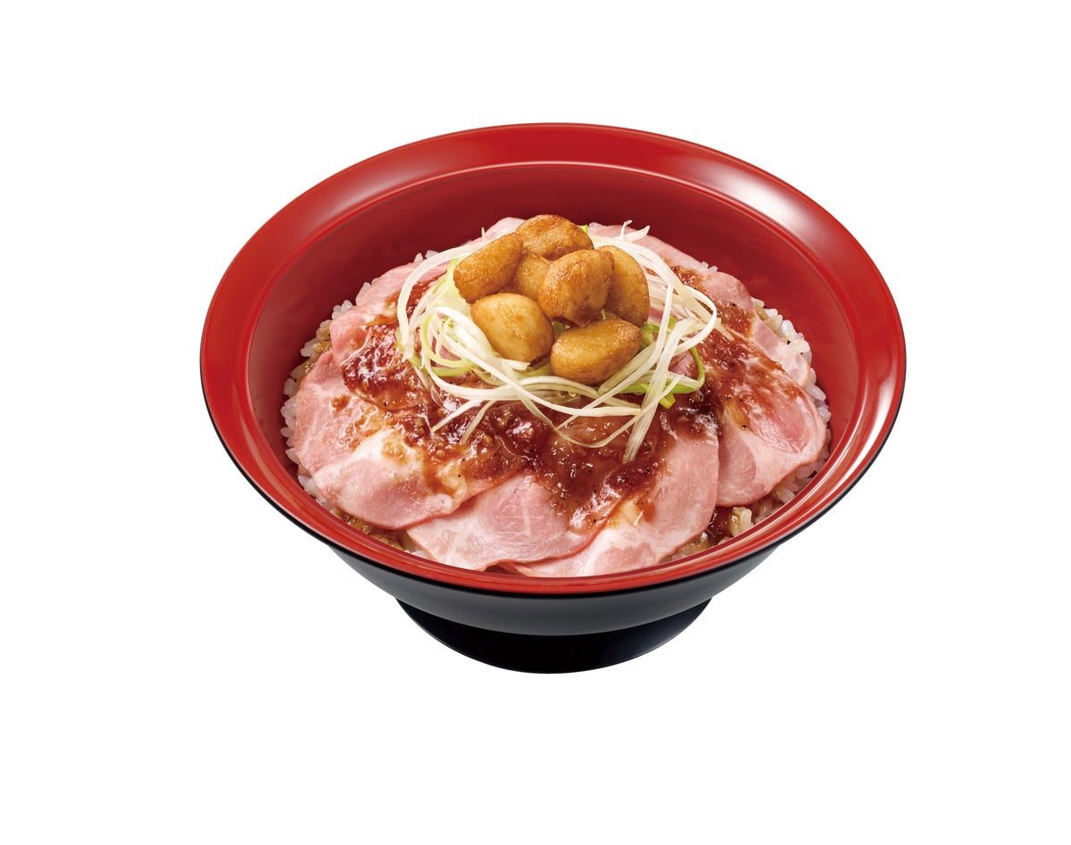 すき家のにんにくローストポーク丼 フライドにんにくがのった丼