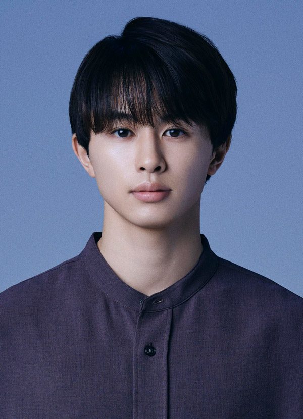 片丘鐘役の草川拓弥の公式宣材写真