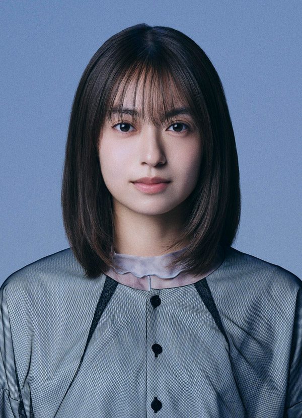 片丘絵梨沙役の田辺桃子の公式宣材写真
